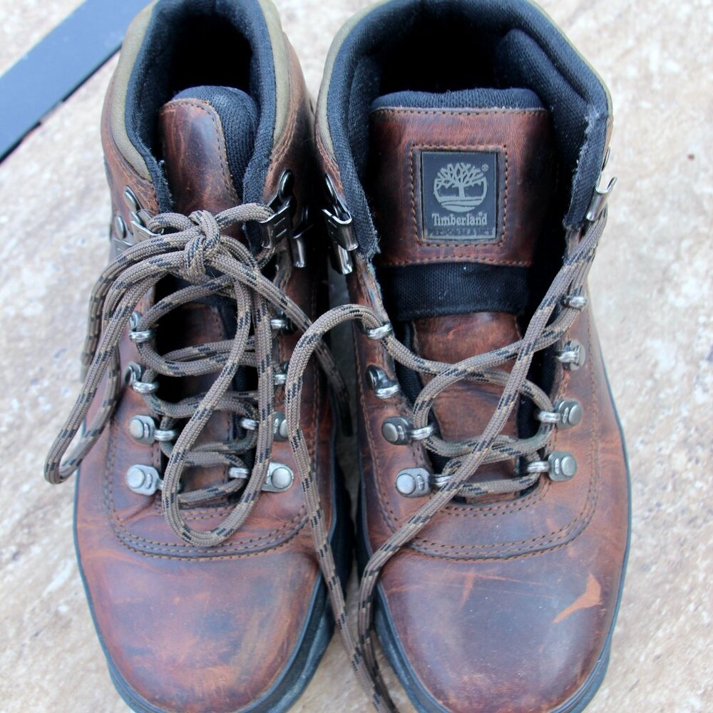 Ladies Timerland hiking boots.  Ladies size 7.5